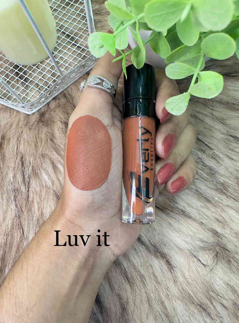 Everly Beauties Liquid Lipstick - Luv it