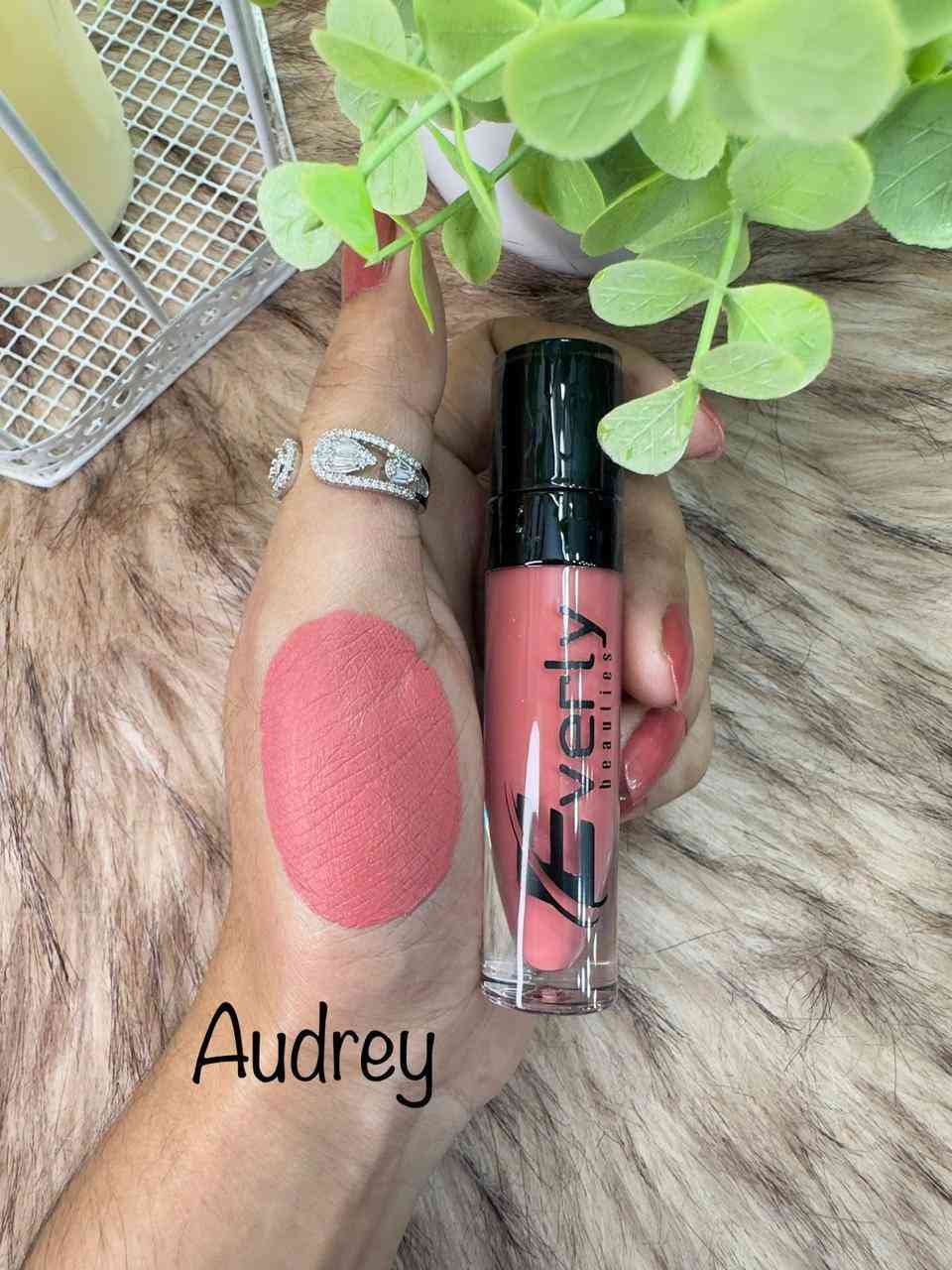 Everly Beauties Liquid Lipstick - Audrey