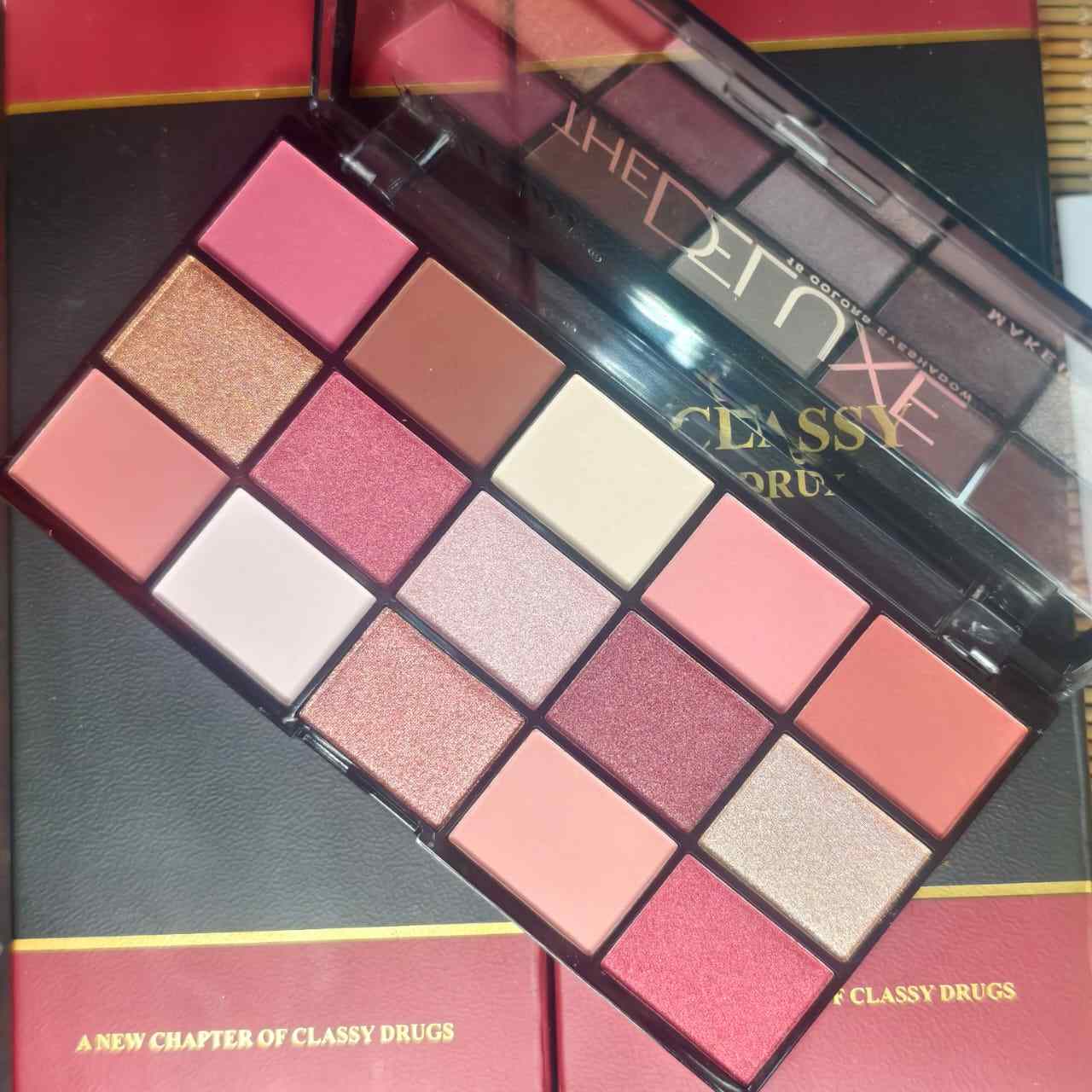 ANYLADY  15 Color Eyeshadow Palette Deluxe