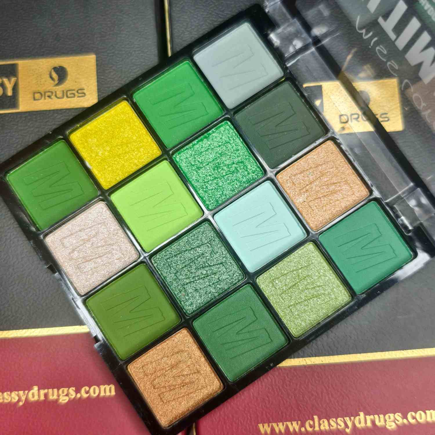 Miss Lara 16 Color Eyeshadow Palette-G