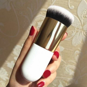 1pc Professional Chubby Pier Foundation Brush- Random color
