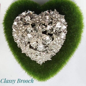 Classy brooch- Heart Shape