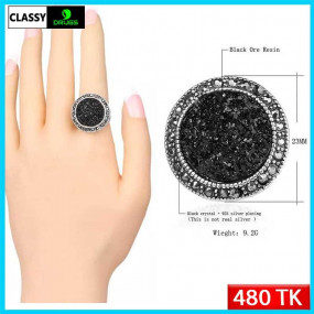 Black crystal resin Size 6 medium