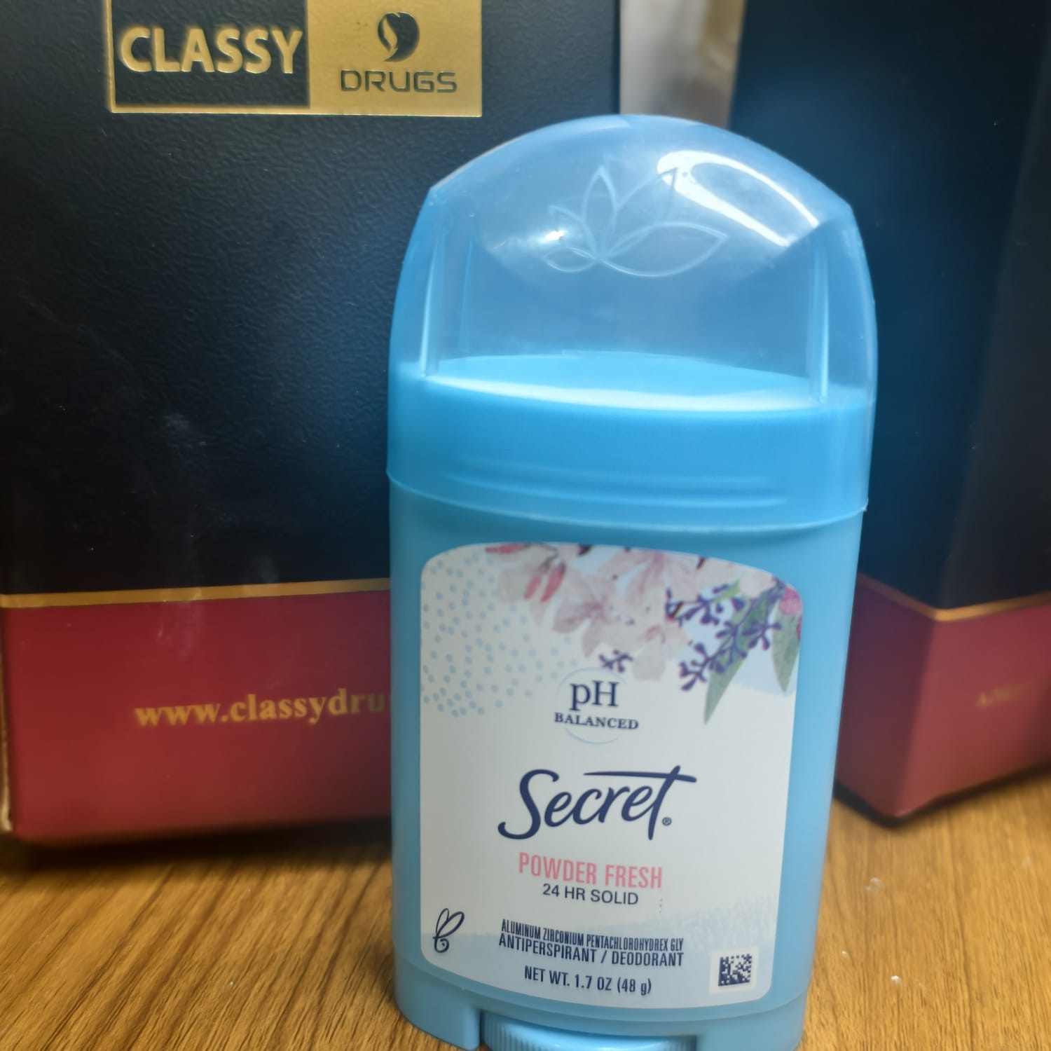 Secret Invisible Solid Antiperspirant and Deodorant Powder Fresh -48 gm