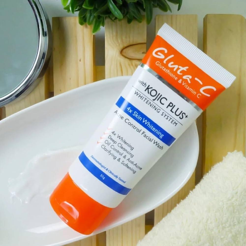 Gluta-C With Kojic Plus Acne Control Facial Wash 50g