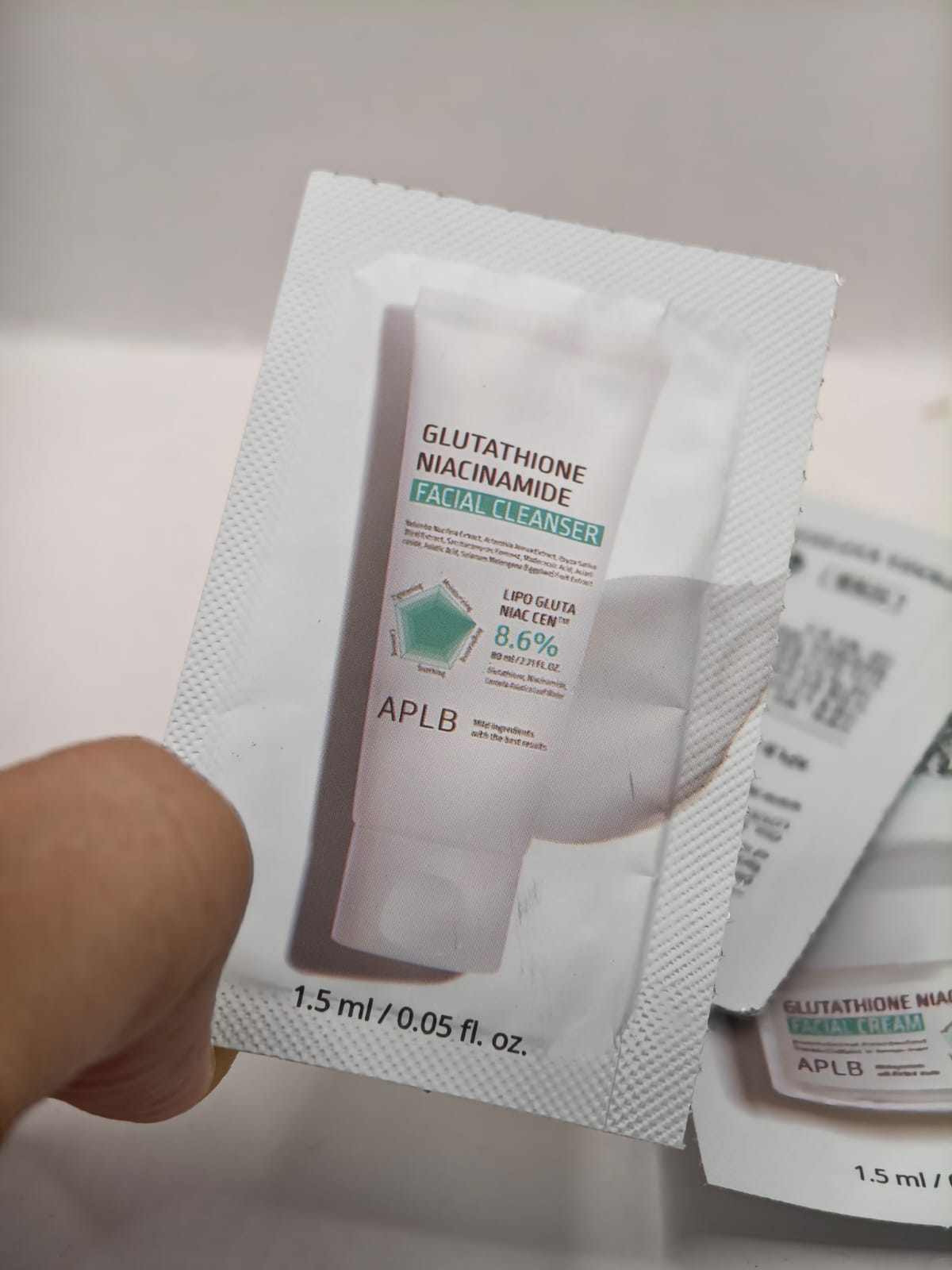 APLB Glutathione Niacinamide Facial Cleanser 1.5 ml