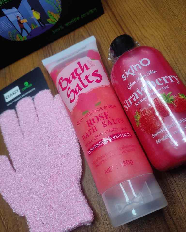 Shower Gel , Bath Salt & Gloves Combo