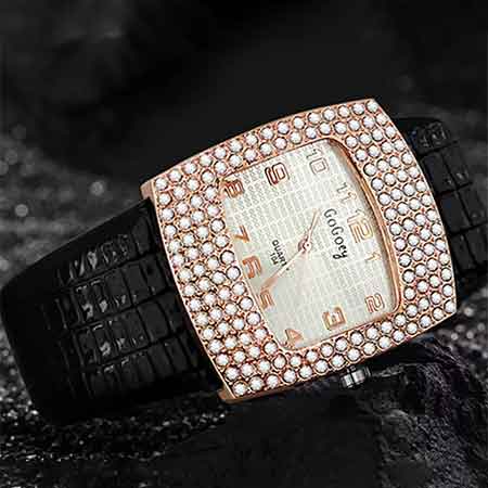 NWT Gogoey Big Dial Rhinestones Analog Watch For Women