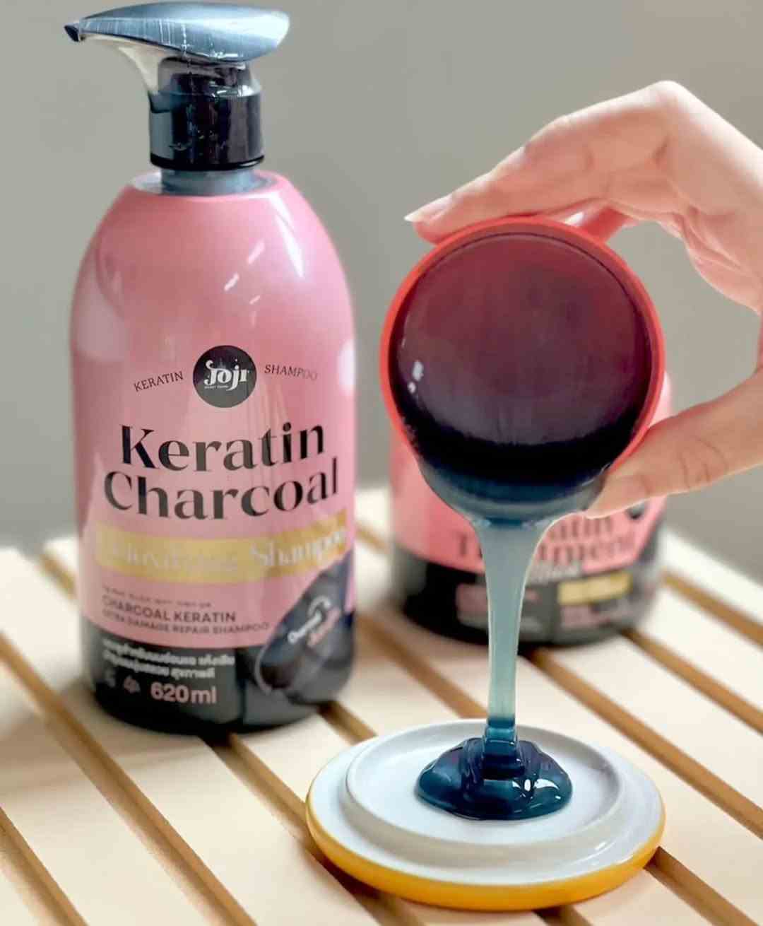 JOJI Secret Young Keratin Charcoal Detoxifying Shampoo 620 ml +Keratin Treatment Mask 300 ml