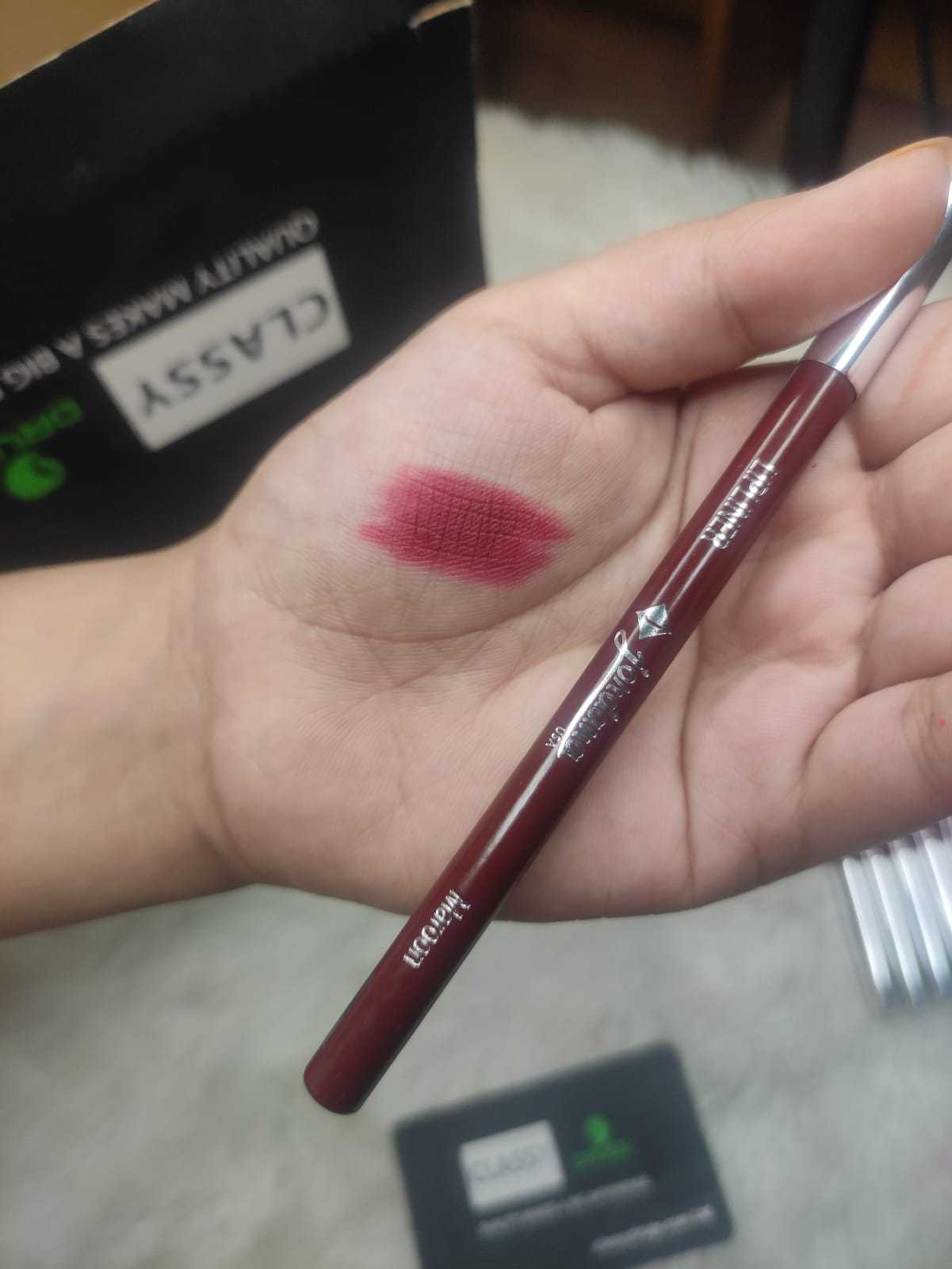 Jordana lip liner Maroon