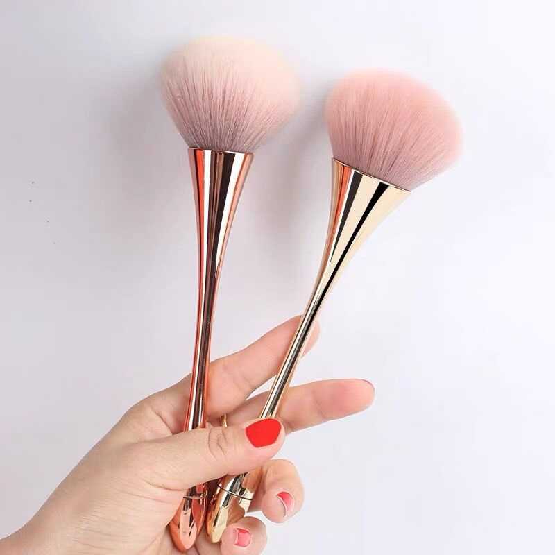 Large Soft Fluffy Powder Brush- random color