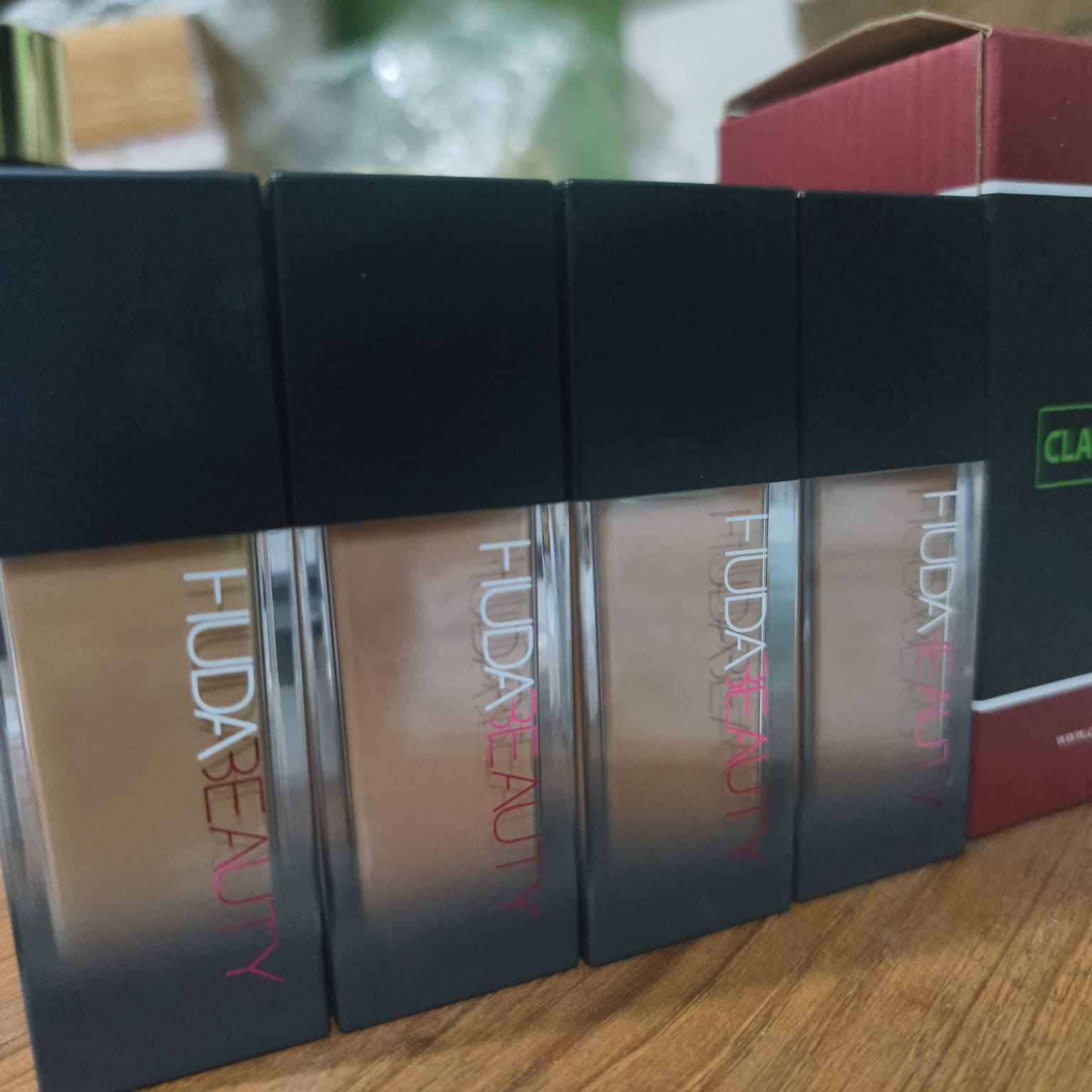 HUDA BEAUTY FAUX FILTER LUMINOUS MATTE FOUNDATION (pair up) - 3 ml