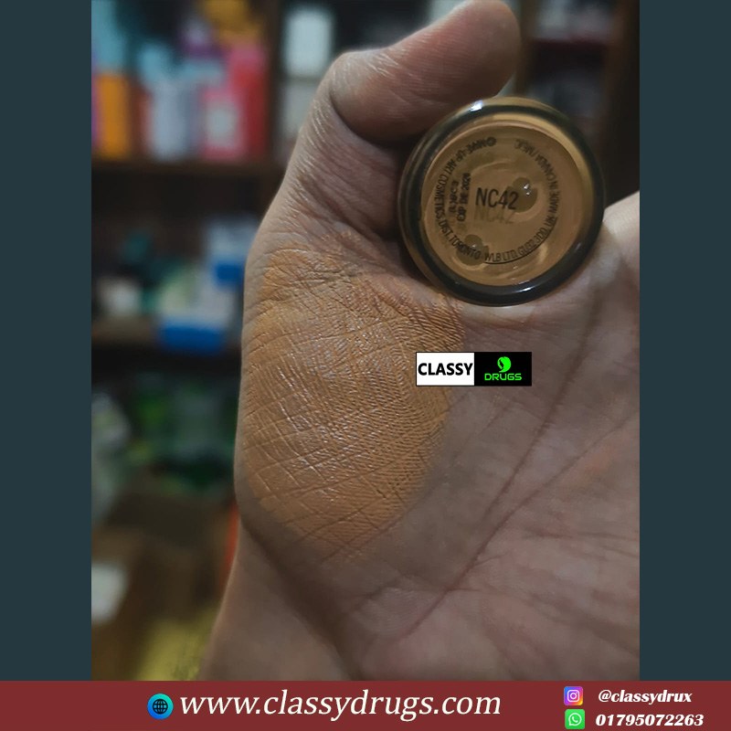 M.A.C Studio Fix Fluid SPF 15 Foundation (NC42) - (pair up)