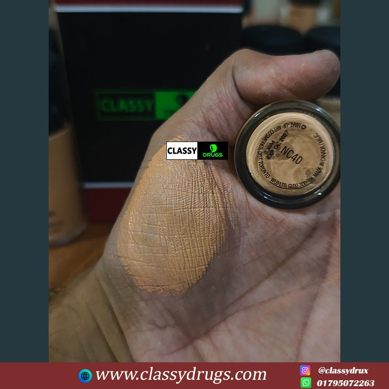 M.A.C Studio Fix Fluid SPF 15 Foundation (NC40) - (pair up)