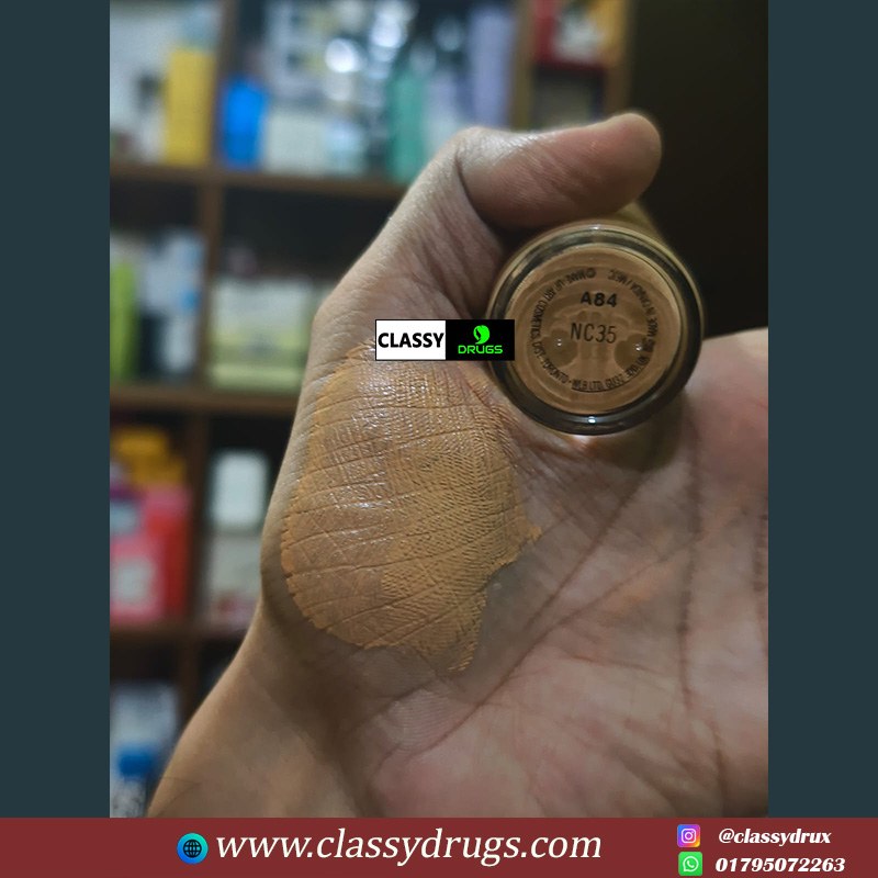 M.A.C Studio Fix Fluid SPF 15 Foundation (NC35) - (pair up)