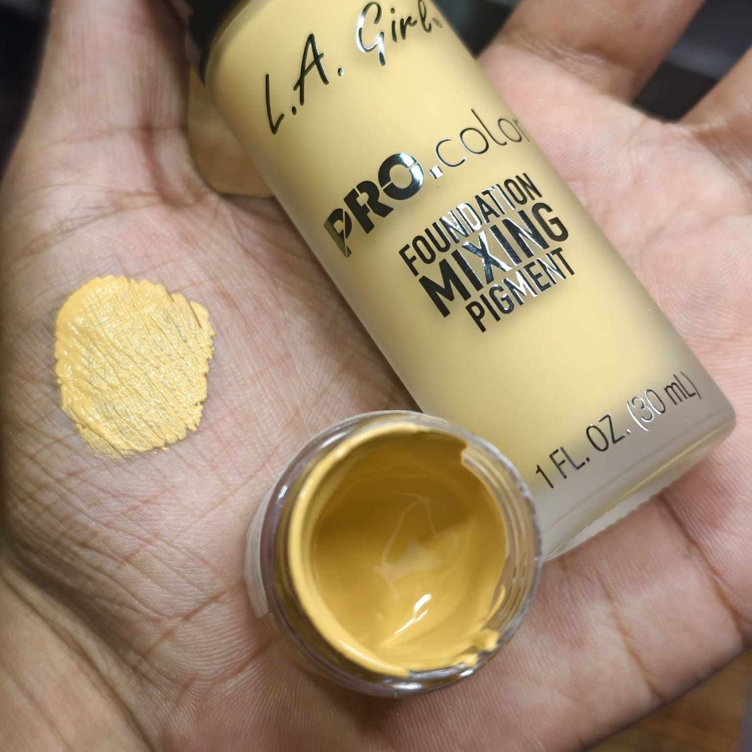 L.A Girl Pro Color Foundation Mixing Pigment -Yellow-(pair up)